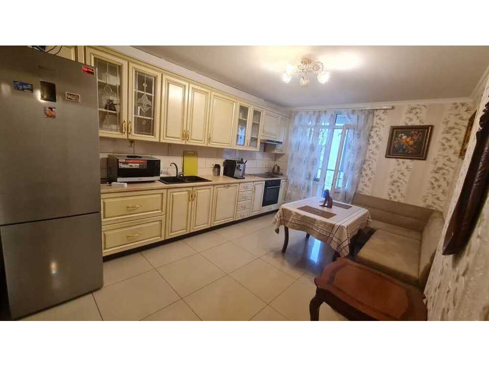 Здам довгостроково 1-к квартиру Київ, Голосіївський, пров. Коломийський, 17/31а. 