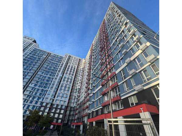 Продам 2-к квартиру Київ, Дарницький, вул. Канальна, 8Б. 