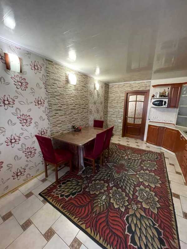 Продам 3-к квартиру Дніпро, Чечеловський, Робоча, 152. 