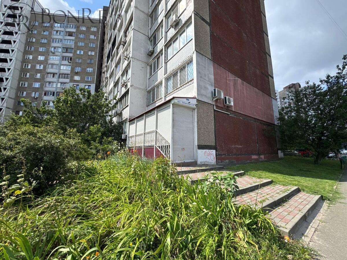 Оренда , Торгове, Фасад, Академіка Заболотного, 80м2.