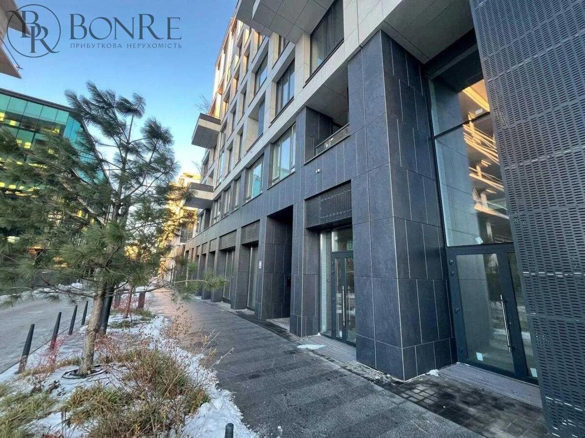 Оренда, Фасадне, Торгове, вул. Гарета Джонсона, 122м2.