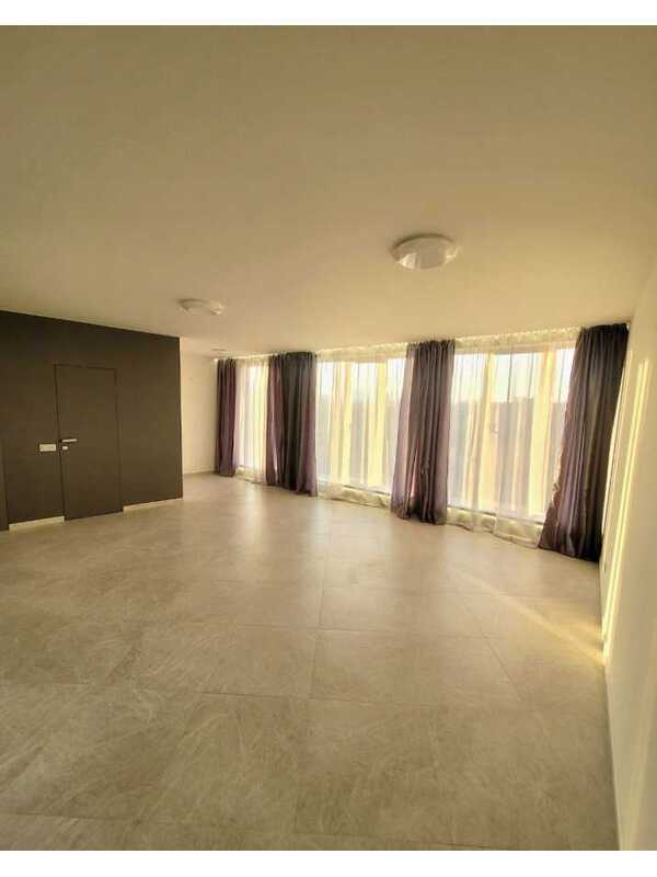 Продам  приміщення вільного призначення Київ, Голосіївський, вул. Козацька. 