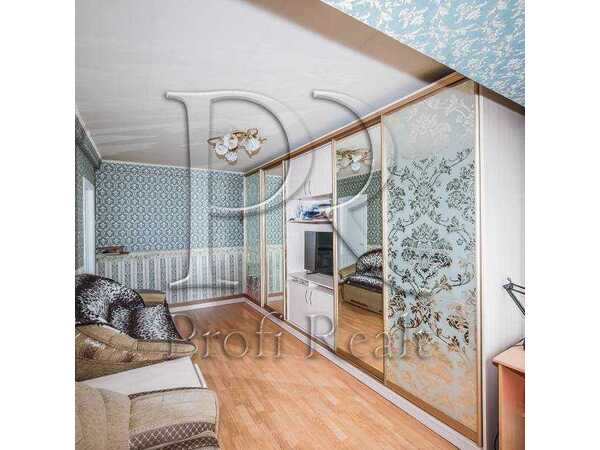 Продам 2-к квартиру Київ, Шевченківський, вул. Парково-Сирецька, 4А. 