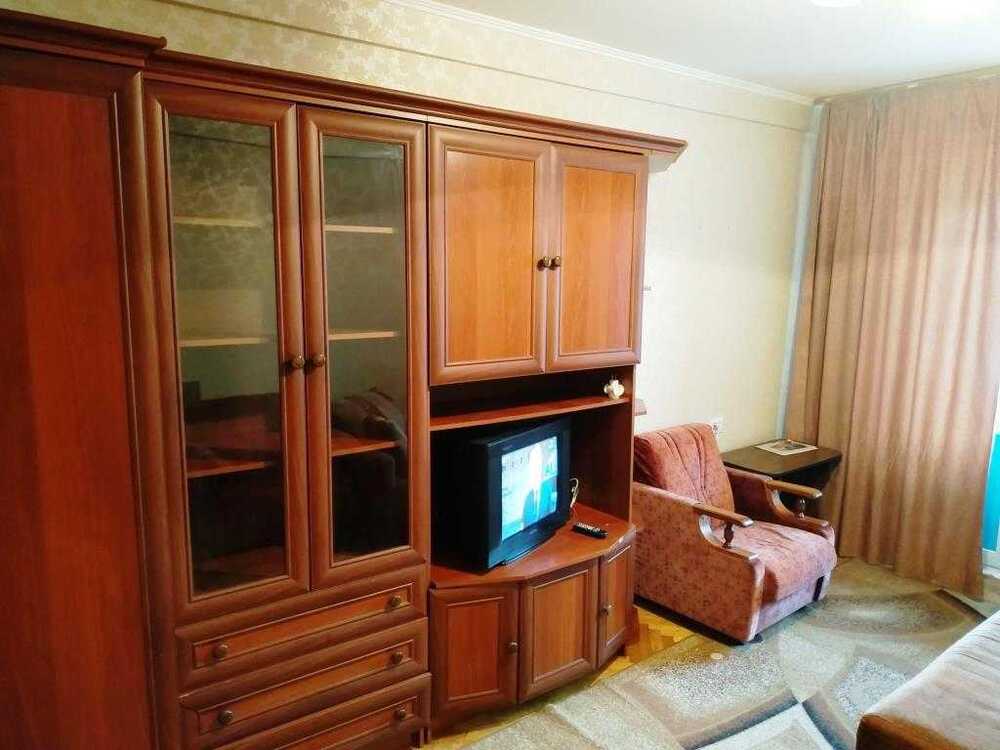 Продам 1-к квартиру Київ, Дніпровський, вул. Празька, 25. 