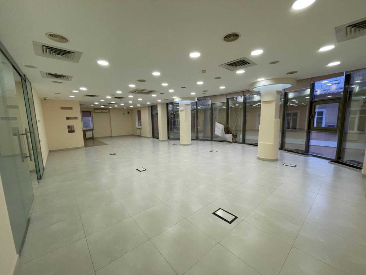 Продам  офісне приміщення Київ, Печерський, вул. Басейна, 7в. 