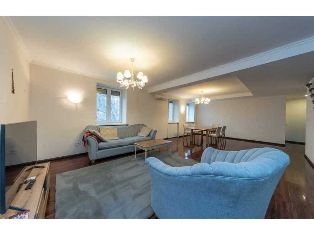 Здам довгостроково 5-к квартиру Київ, Шевченківський, вул. Ярославів Вал, 11. 