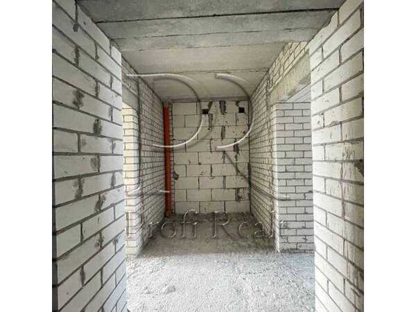 Продам 3-к квартиру Києво-Святошинський, Чайки, Лобановського вулиця, 30-Б. 