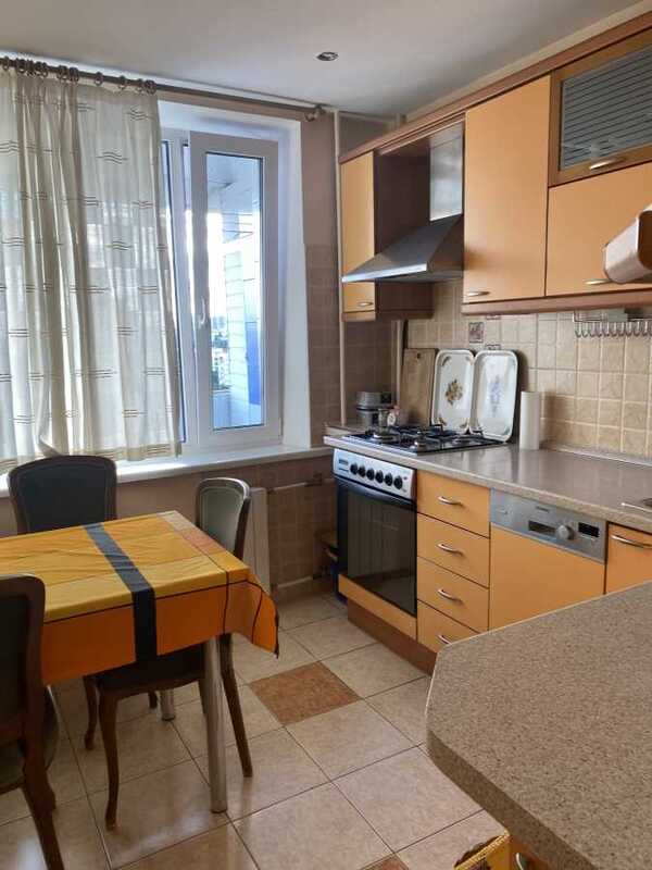 Здам довгостроково 3-к квартиру Київ, Голосіївський, вул. Полковника Потєхіна, 2. 