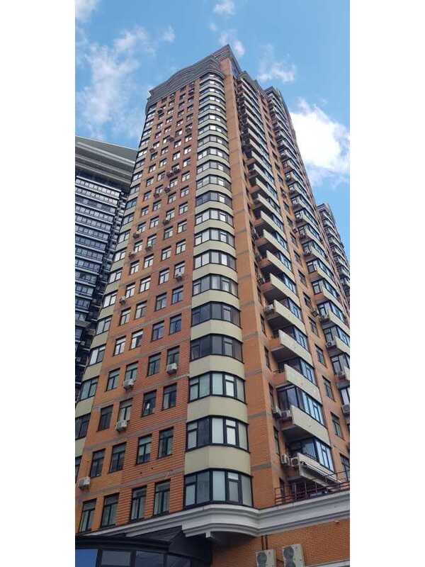 Продам 3-к квартиру Київ, Печерський, бульв. Лесі Українки, 7а. 