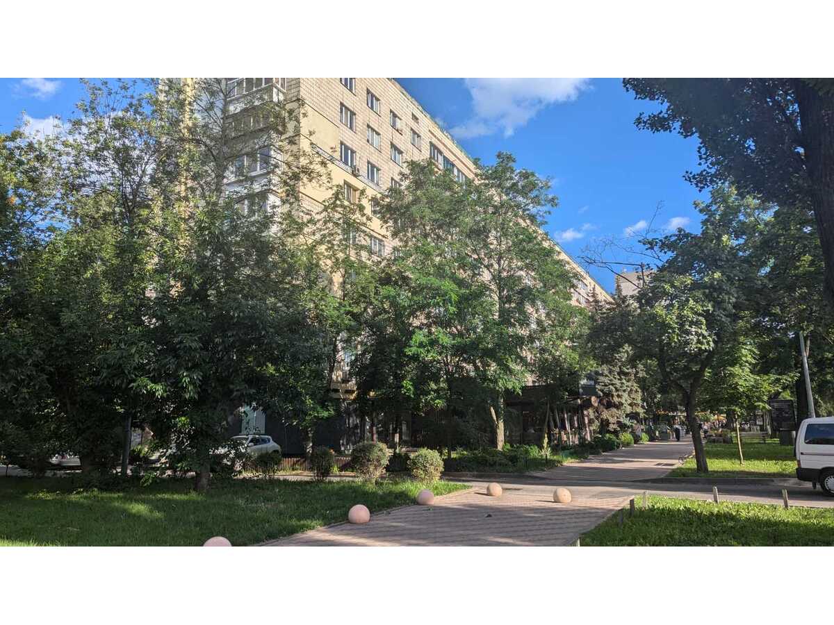 Продам 2-к квартиру Київ, Дніпровський, вул. Русанівська Набережна, 10. 