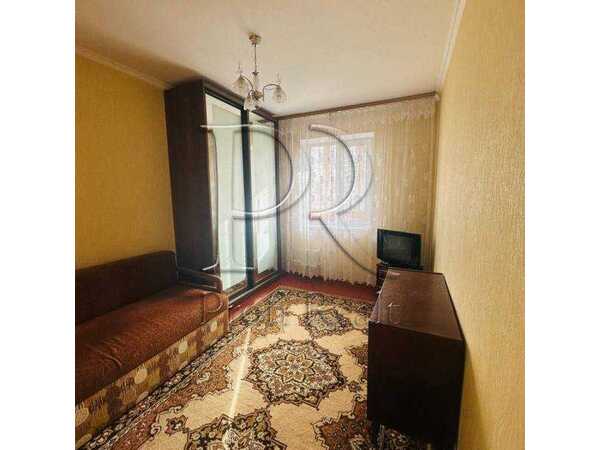 Продам 2-к квартиру Київ, Деснянський, просп. Володимира Маяковського, 7А. 