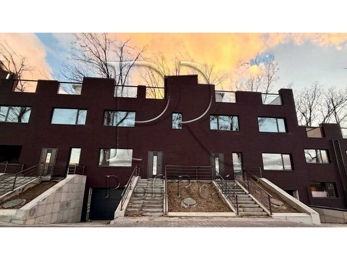 Продам 4-к дім Бучанський, Буча, Києво-Мироцька вулиця. 