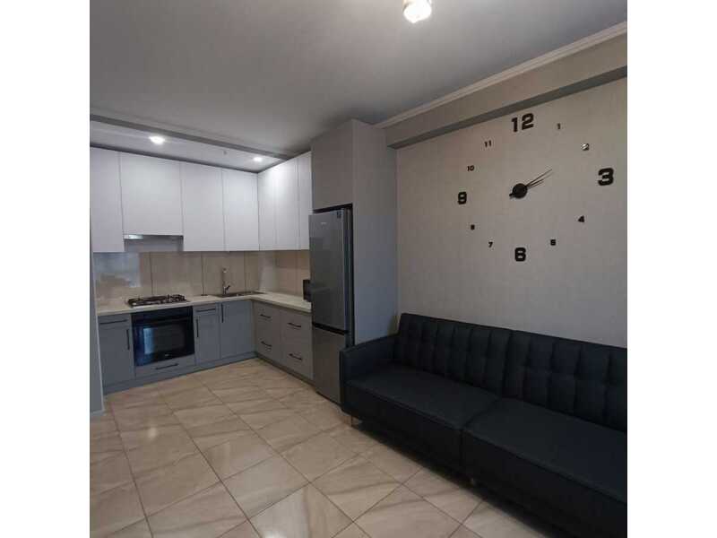 Здам довгостроково 1-к квартиру Бучанський, Петропавлівська Борщагівка, Кришталева, 1. 