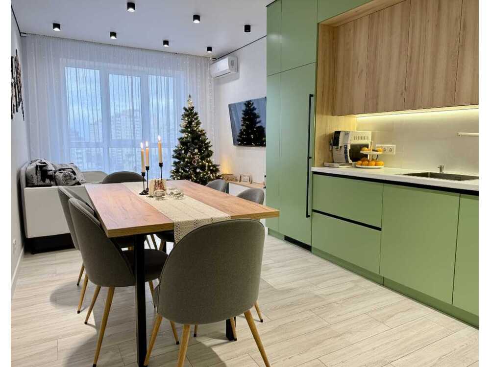 Продам 3-к квартиру Бучанський, Буча, Лесі Українки, 3. 