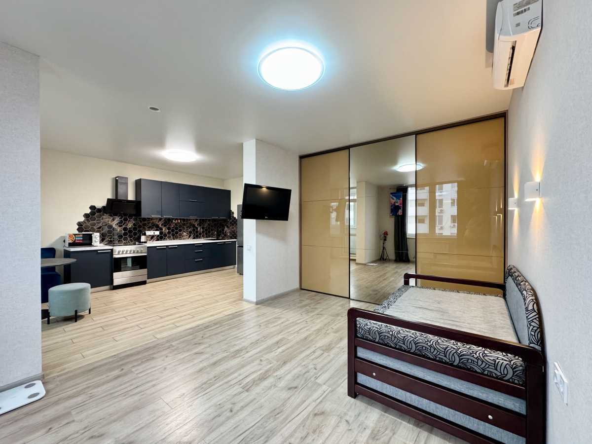 Продам 1-к квартиру Київ, Святошинський, вул. Обухівська, 139. 