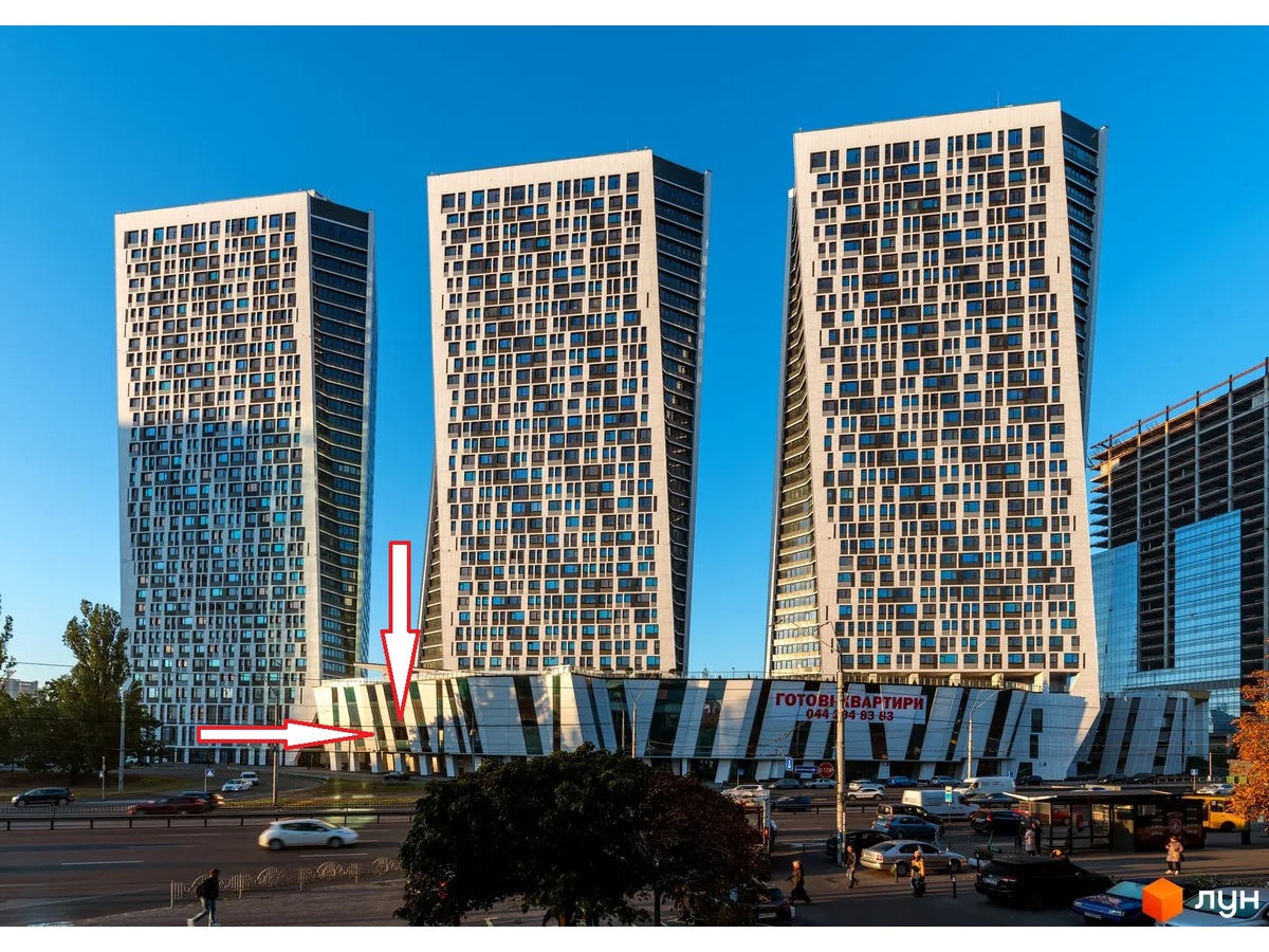 Фасад 450 м2, центр, метро КПІ, жк Манхеттен/Manhattan