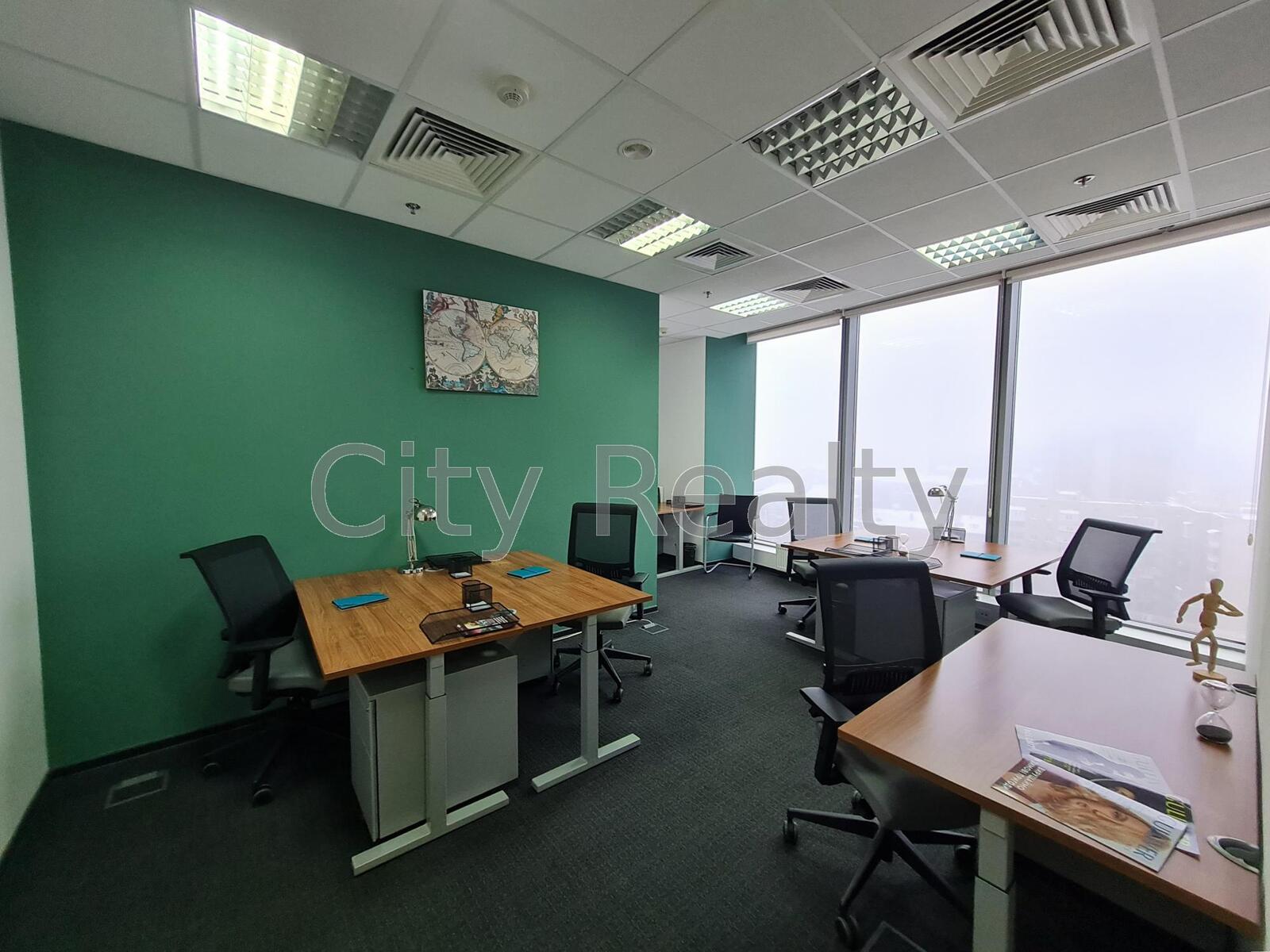 Офіс 55 м.кв. Спортивна площа 1А Печерський район Меблі Генератор Без%