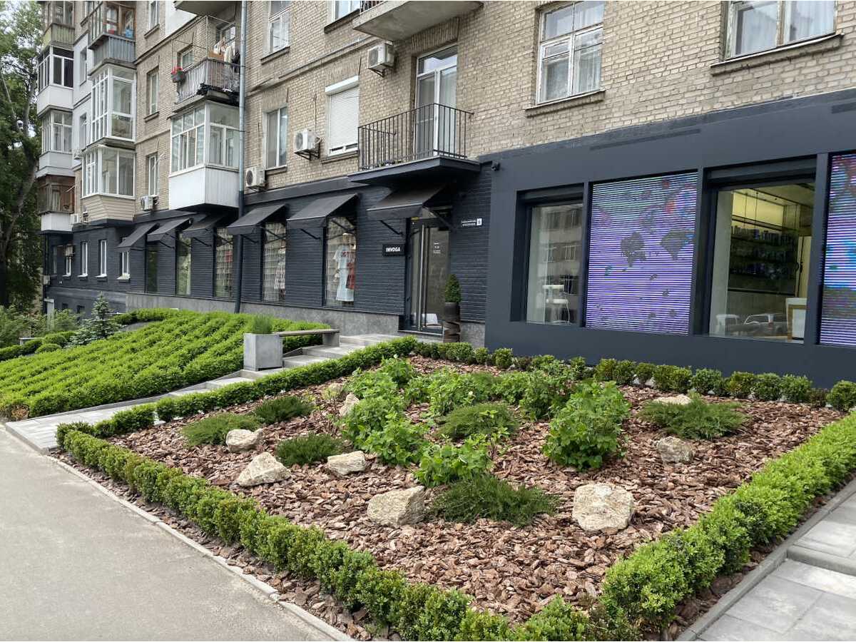 Продам  торгову площу Київ, Печерський, узвіз Кловський, 6. 