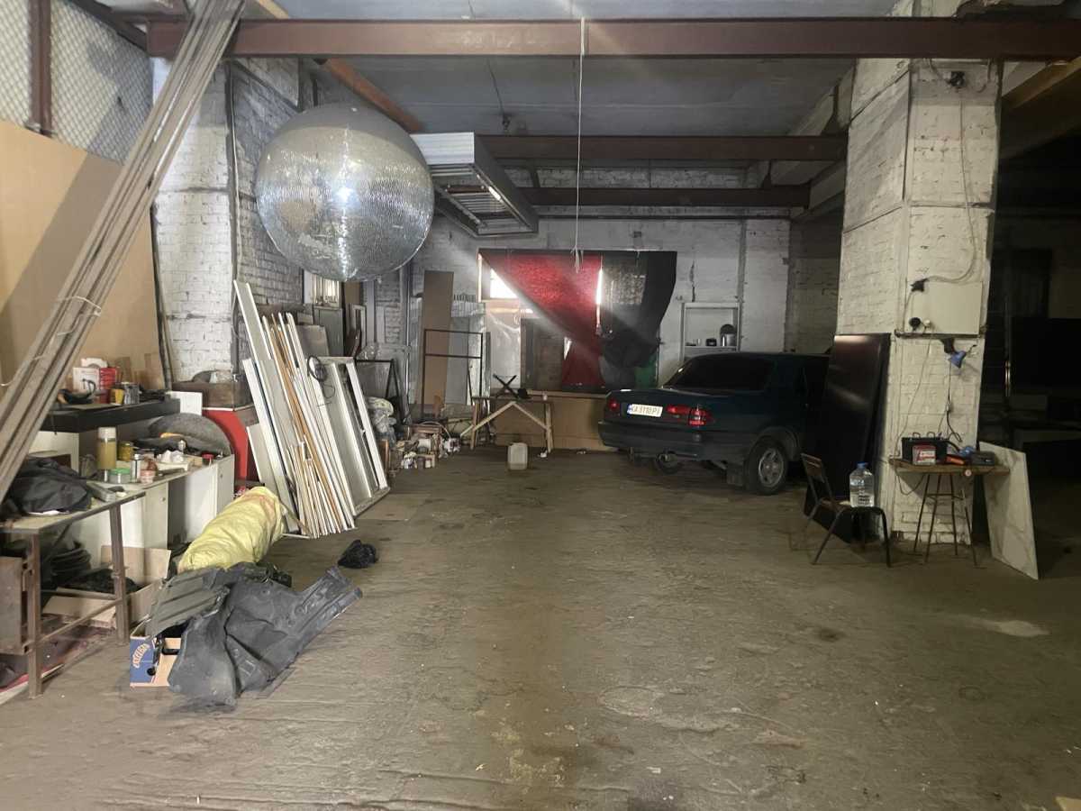 Здам довгостроково  складське приміщення Бучанський, Святопетрівське, Центральна. 