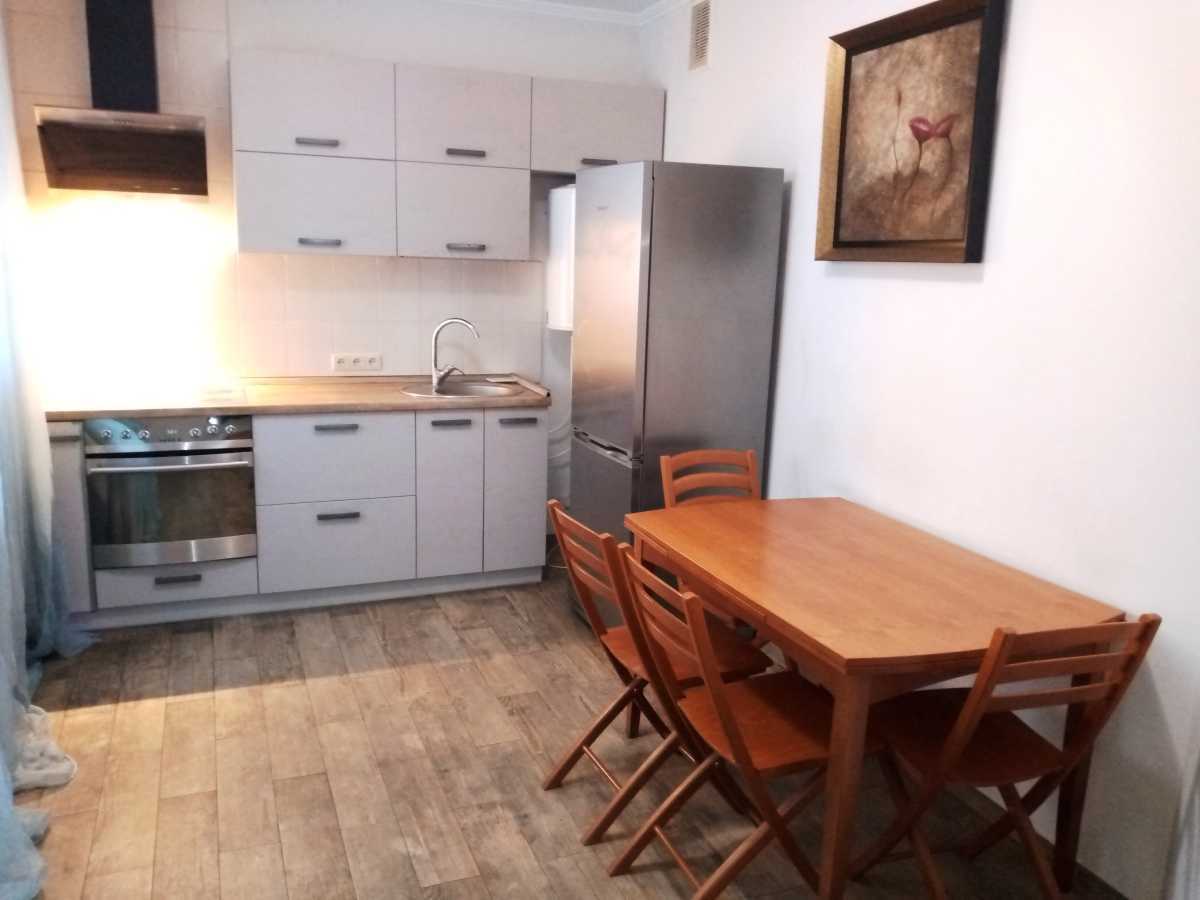 Здам довгостроково 2-к квартиру Київ, Дарницький, просп. Петра Григоренка, 15. 