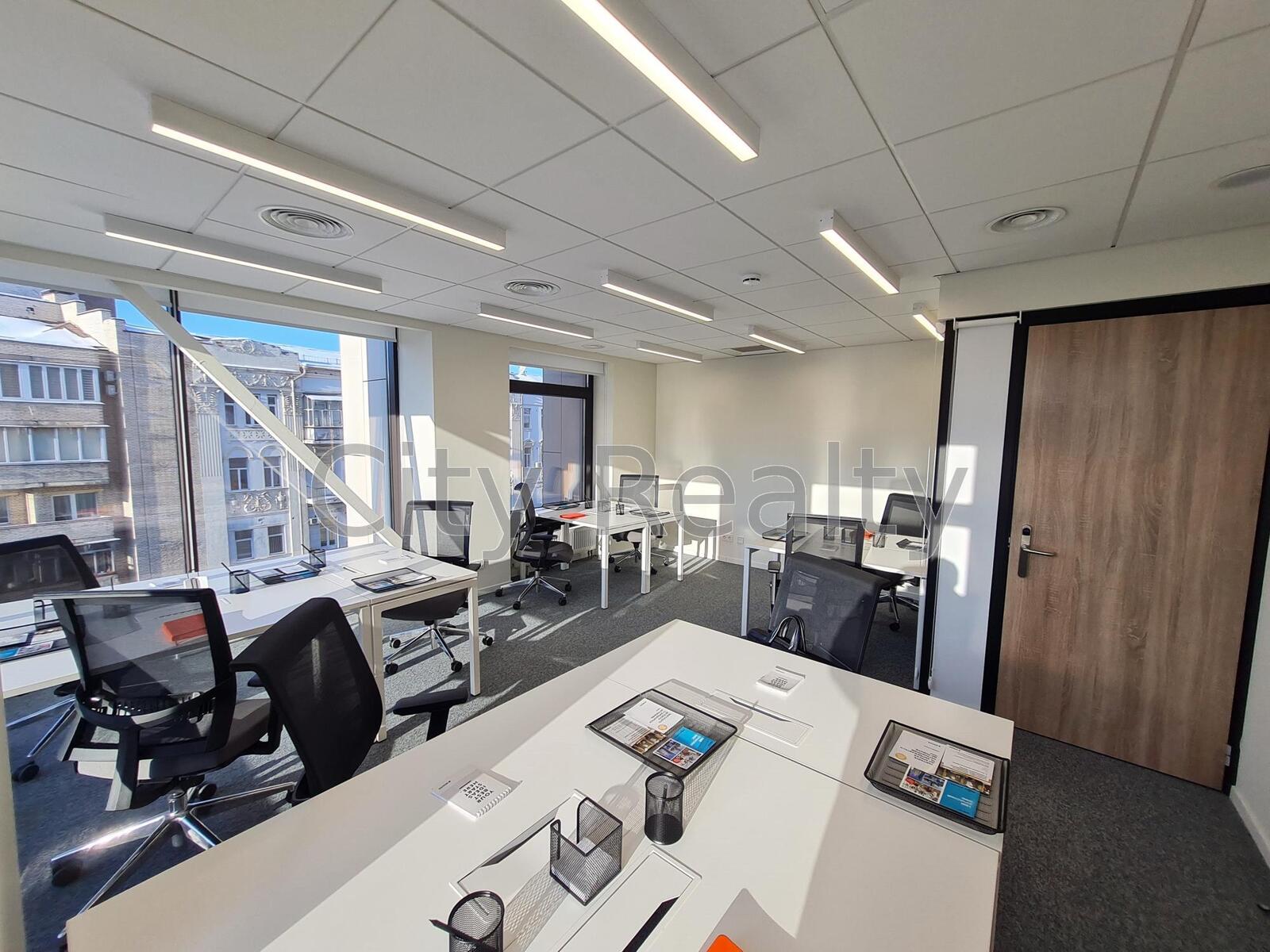 Офіс 70 м.кв Майдан Незалежності 2 Шевченківський Меблі Генератор Без%