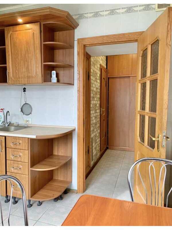 Здам довгостроково 1-к квартиру Київ, Оболонський, вул. Героїв Дніпра, 45. 