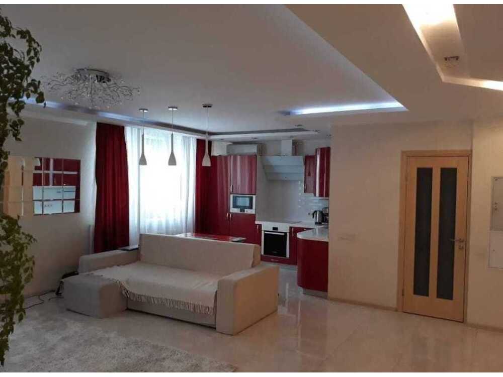 Здам довгостроково 3-к квартиру Київ, Подільський, вул. Вишгородська, 45. 