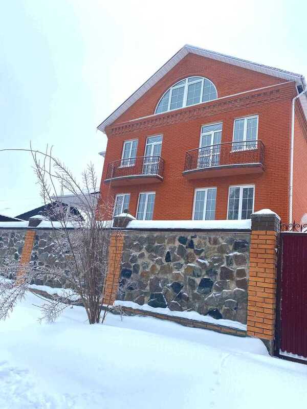 Продам 6-к дім Фастівський, Крушинка, Вишневая, 7. 