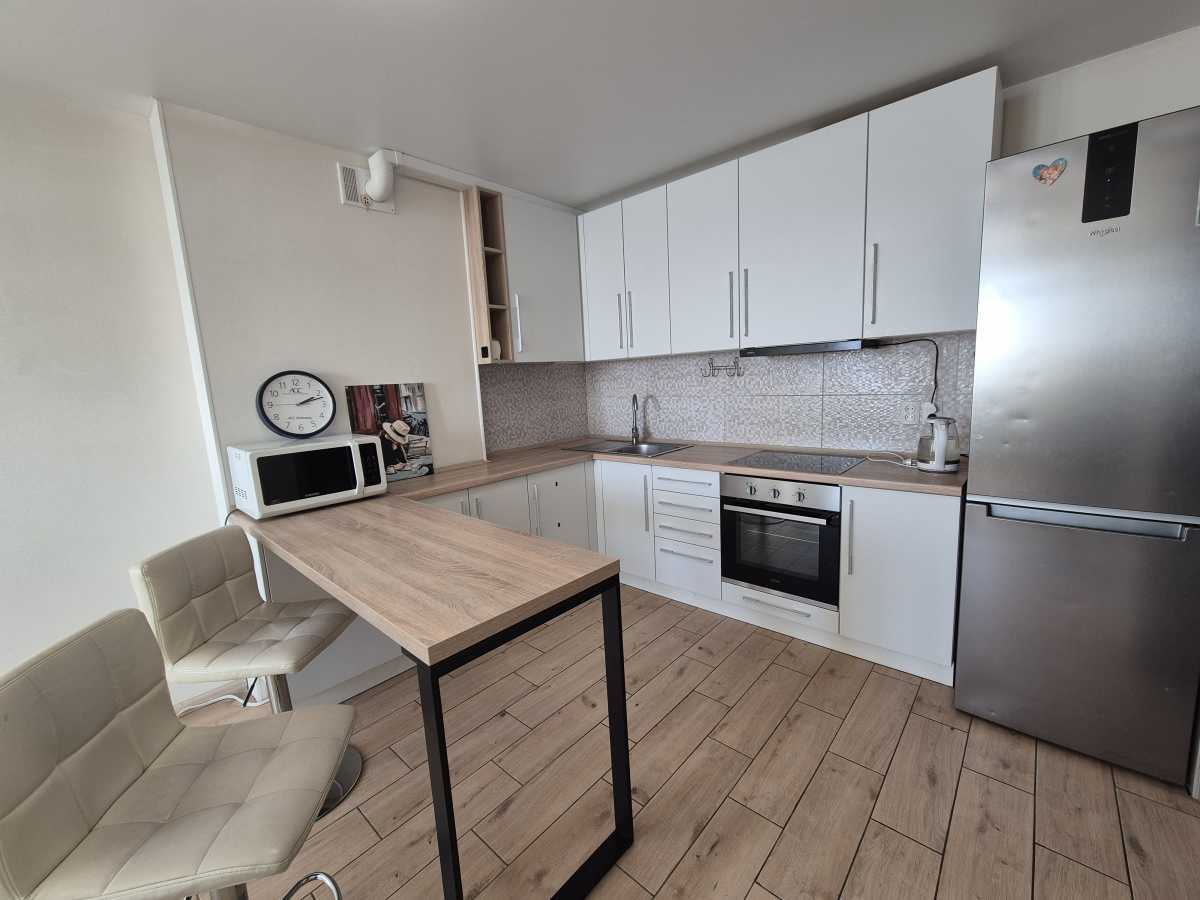 Здам довгостроково 2-к квартиру Київ, Голосіївський, просп. Академіка Глушкова, 101. 