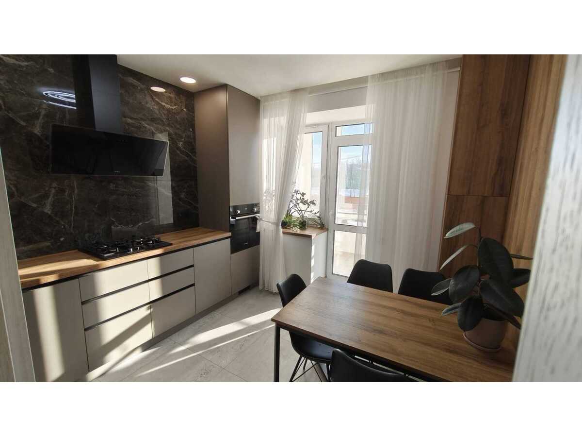 Здам довгостроково 1-к квартиру Львів, Сихівський, Стрийська, 115. 