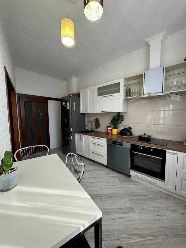 Продам 2-к квартиру Білоцерківський, Біла Церква, Ковальський. 