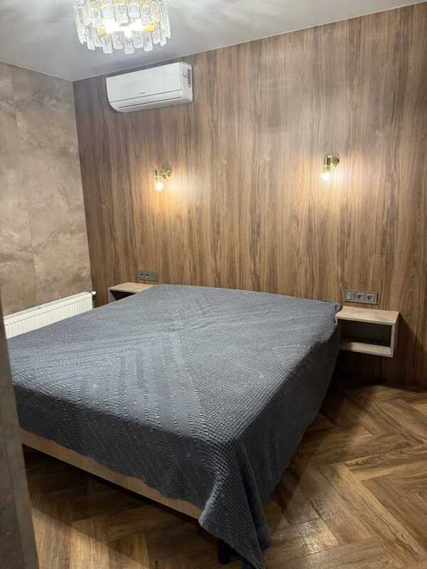 Здам довгостроково 1-к квартиру Київ, Солом`янський, вул. Митрополита Василя Липківського, 38. 