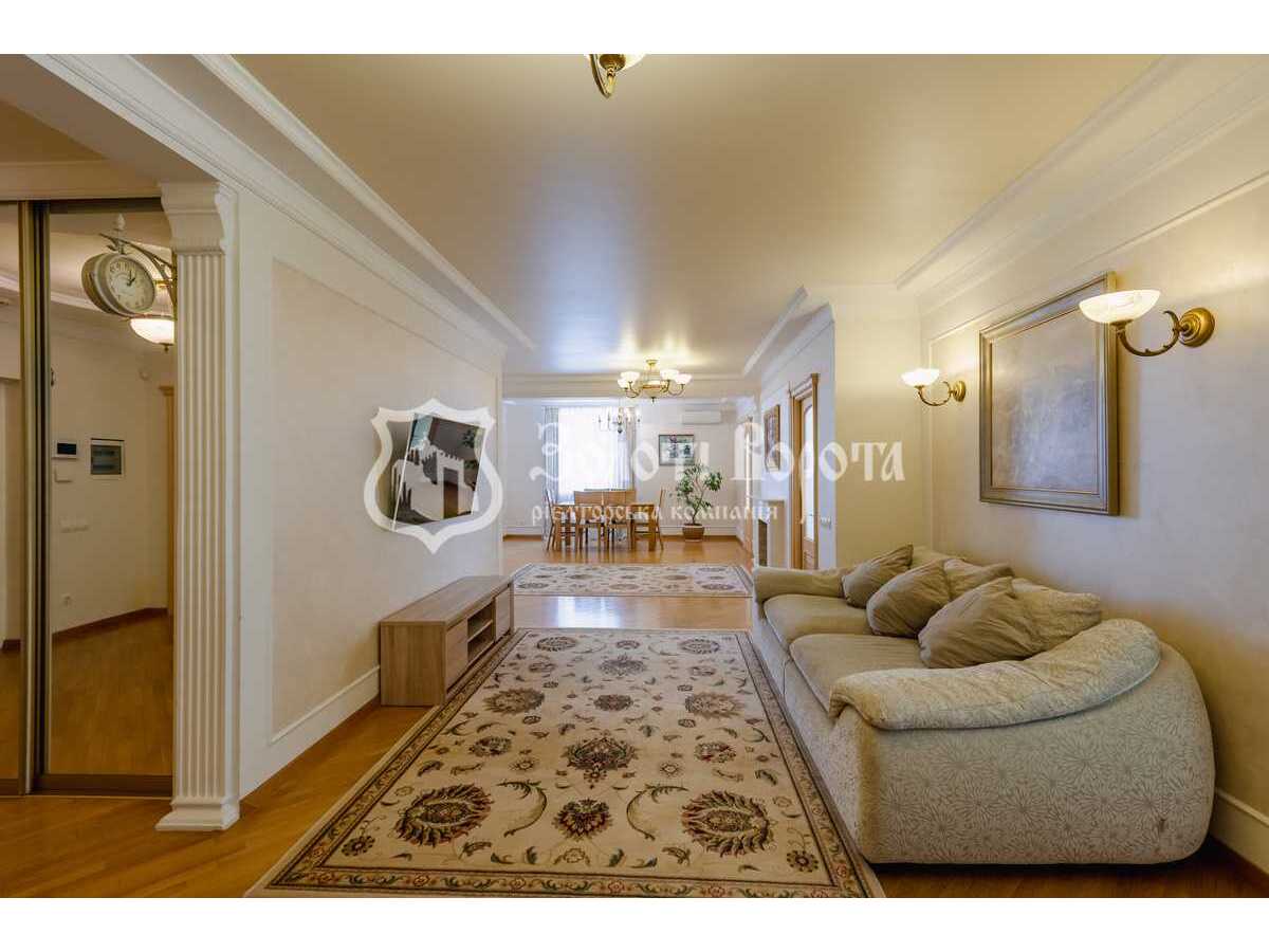 Продам 3-к квартиру Київ, Голосіївський, вул. Саперно-Слобідська, 22. 