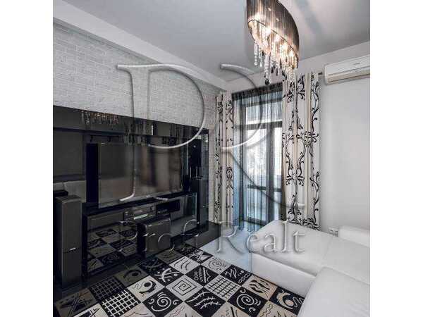 Продам 2-к квартиру Київ, Подільський, вул. Ярославська, 30. 