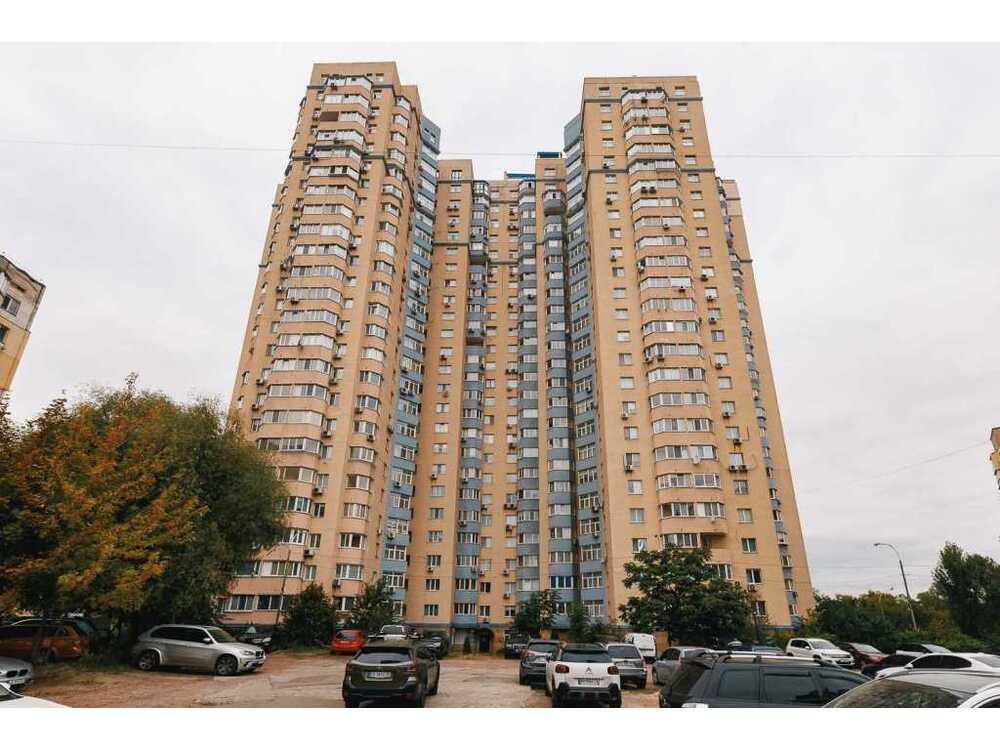 Продам 3-к квартиру Київ, Солом`янський, вул. Курська, 13. 