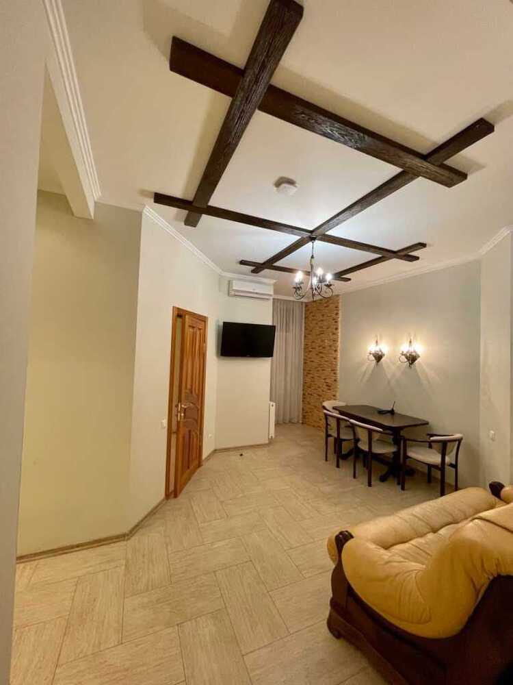 Здам довгостроково 2-к квартиру Київ, Шевченківський, вул. Жилянська. 