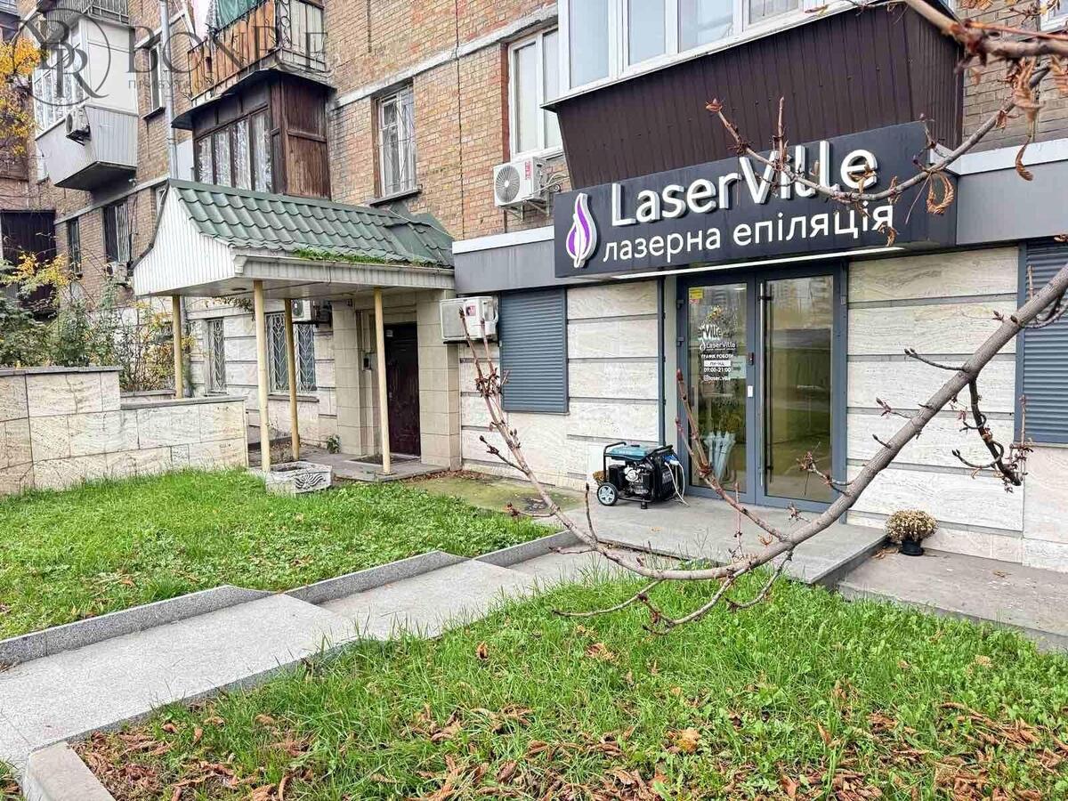 Оренда, Торгове, Фасад, Гетьмана Вадима, 135м2.