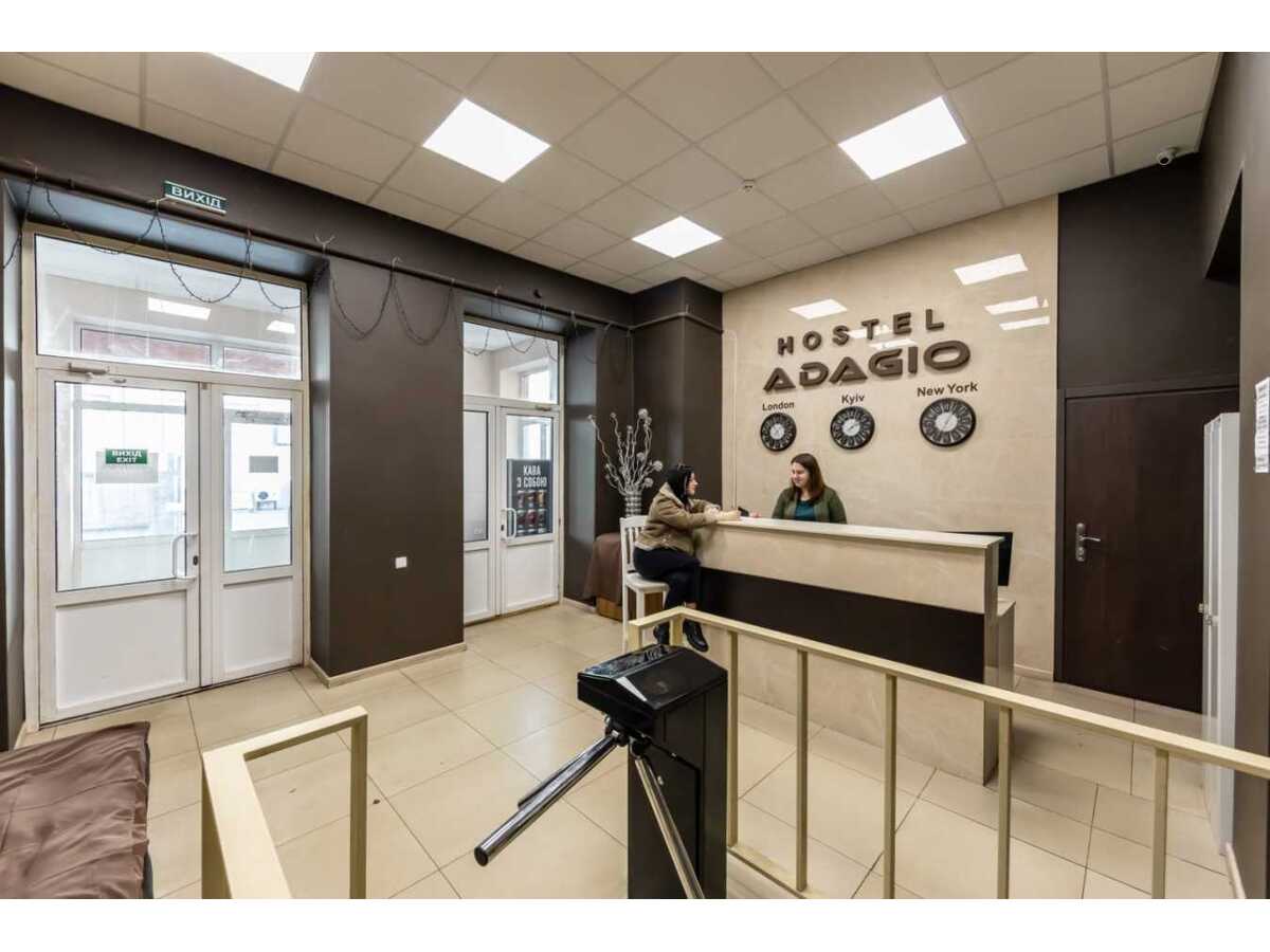 Здам подобово  кімнату Київ, Деснянський, вул. Біломорська, 1. 