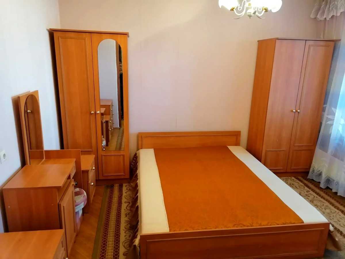 Здам довгостроково 2-к квартиру Київ, Деснянський, вул. Радунська, 32. 