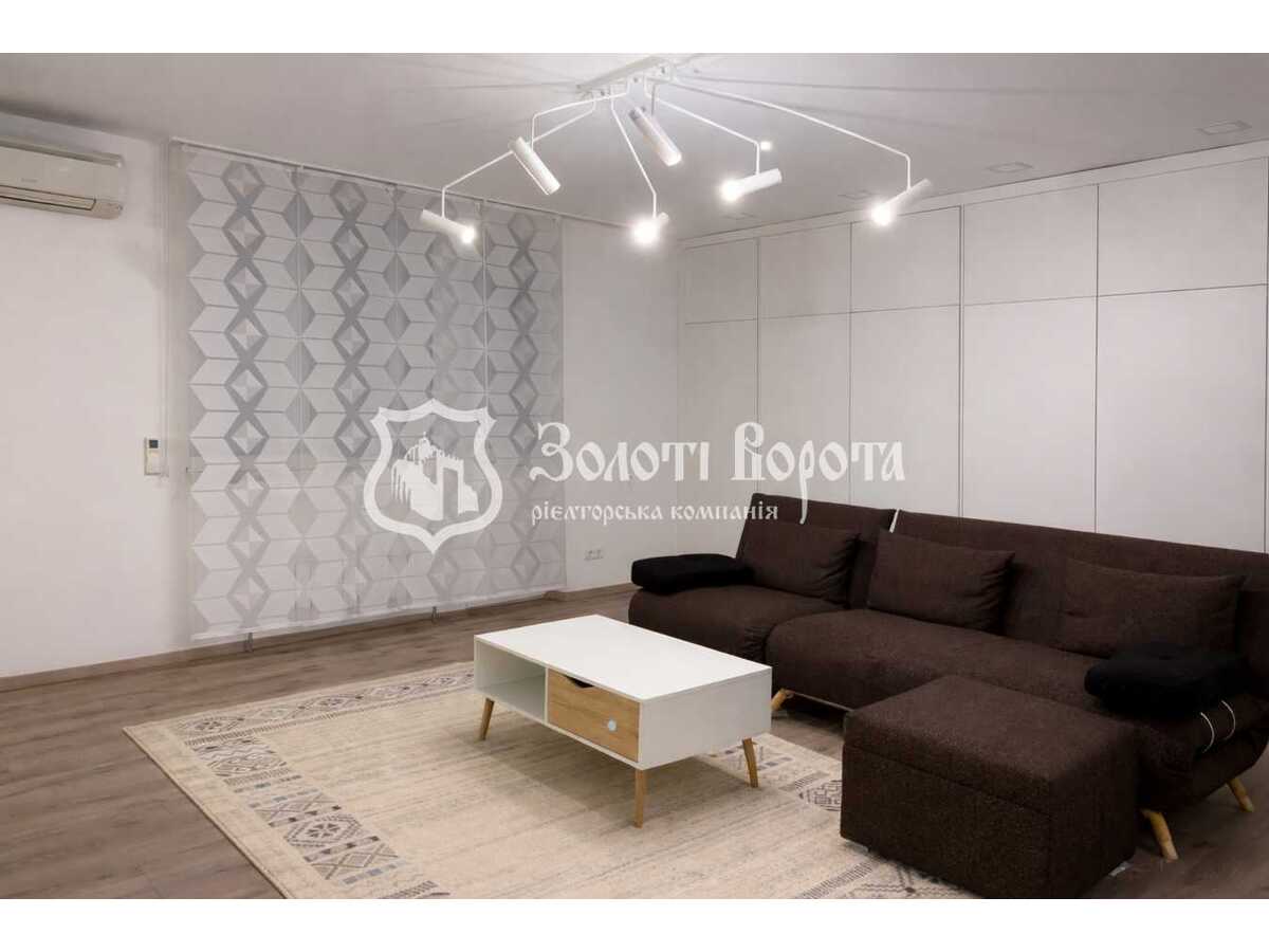 Продам 3-к квартиру Київ, Печерський, вул. Ділова, 2б. 