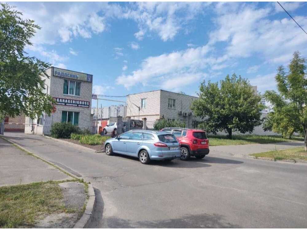 Продам  окремий гараж Київ, Деснянський, вул. Радунська, 3. 