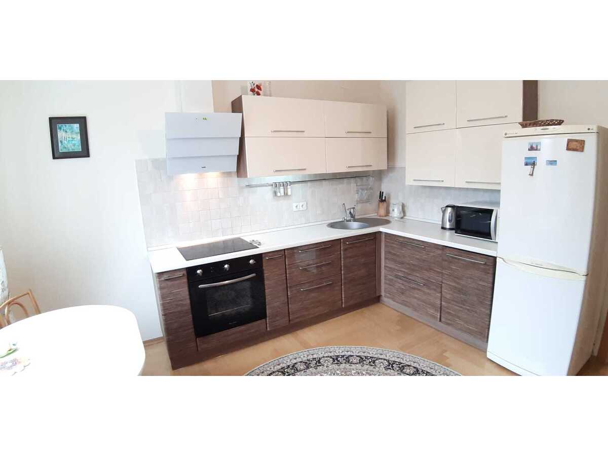 Здам довгостроково 2-к квартиру Київ, Голосіївський, вул. Михайла Ломоносова, 73Г. 