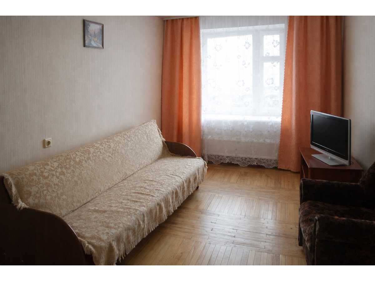 Продам 3-к квартиру Київ, Дніпровський, вул. Калачівська, 9. 