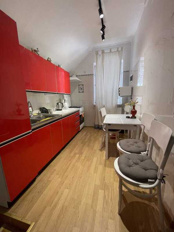 Здам довгостроково 7-к дім Київ, Святошинський, вул. Михайла Котельникова, 48. 