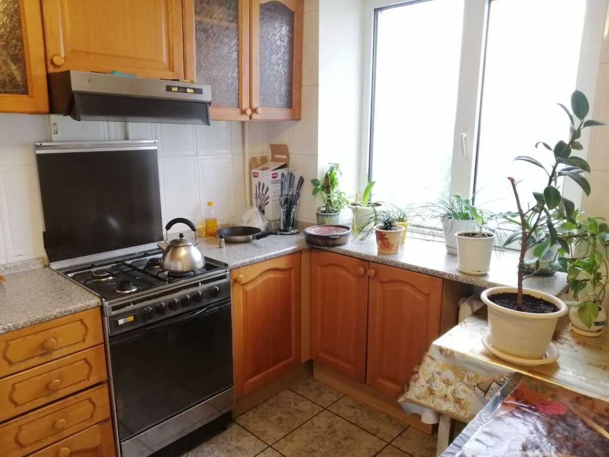 Здам довгостроково 2-к квартиру Київ, Дарницький, вул. Ялтинська, 5Б. 