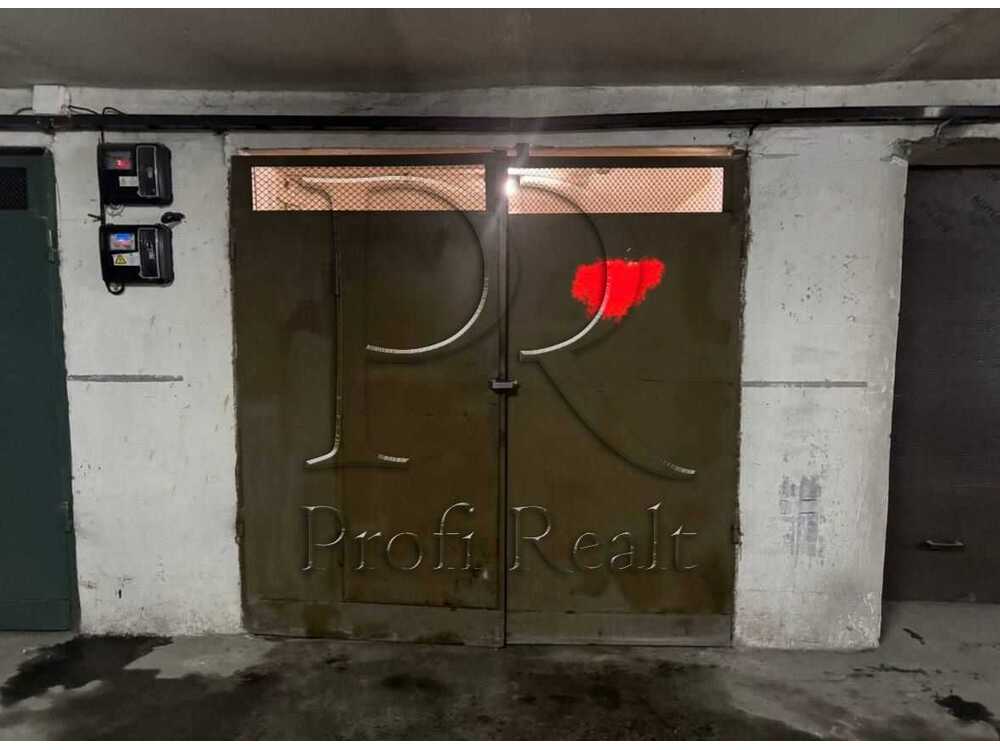 Продам  окремий гараж Київ, Дарницький, вул. Бориса Гмирі, 7. 