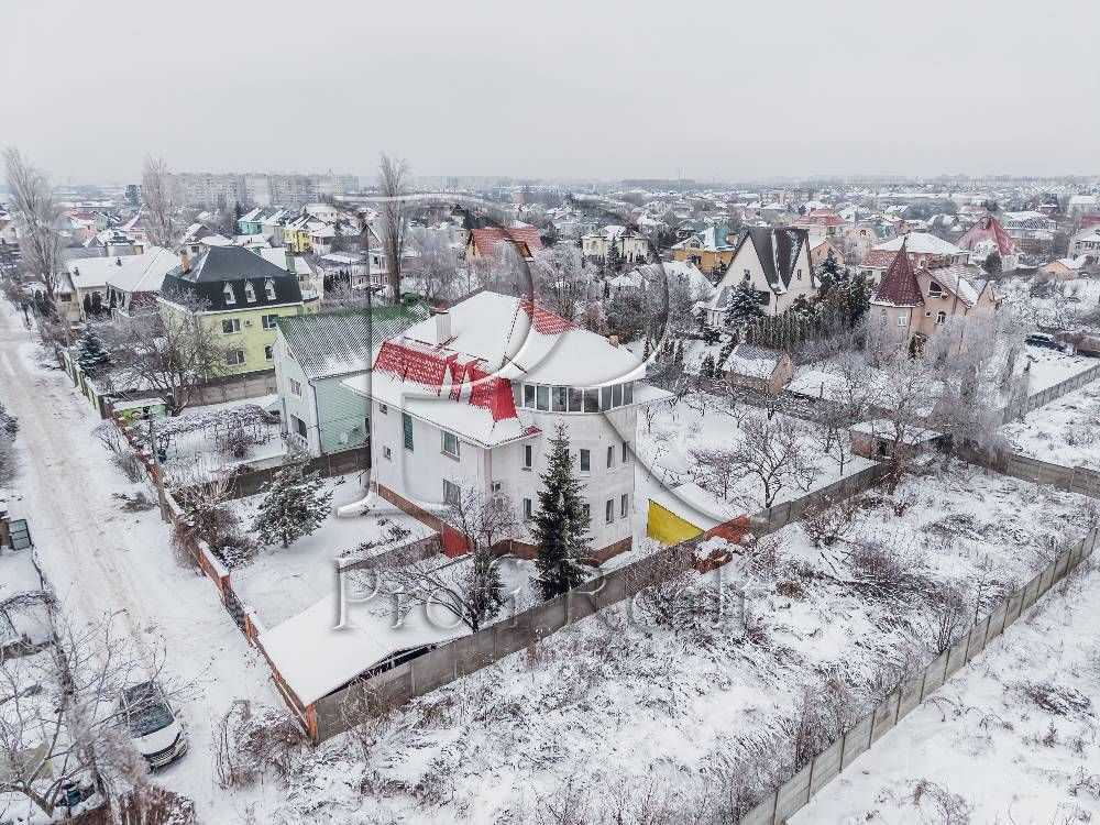 Продам 9-к дім Бучанський, Святопетрівське, Ярослава Мудрого вулиця. 