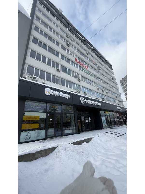 Продам  офісне приміщення Львів, Шевченківський, Чорновола, 65. 