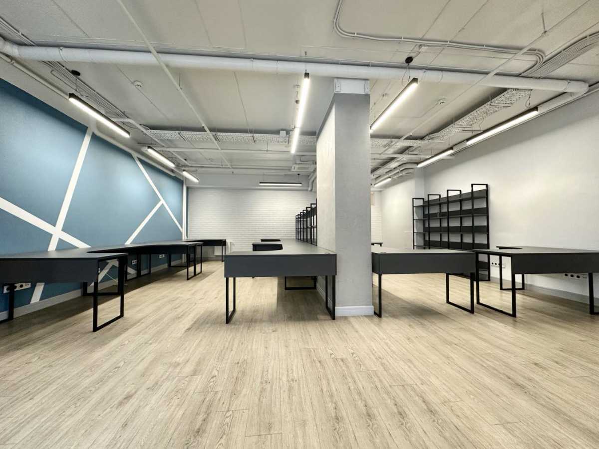 Здам довгостроково  офісне приміщення Київ, Шевченківський, вул. Глибочицька, 32б. 