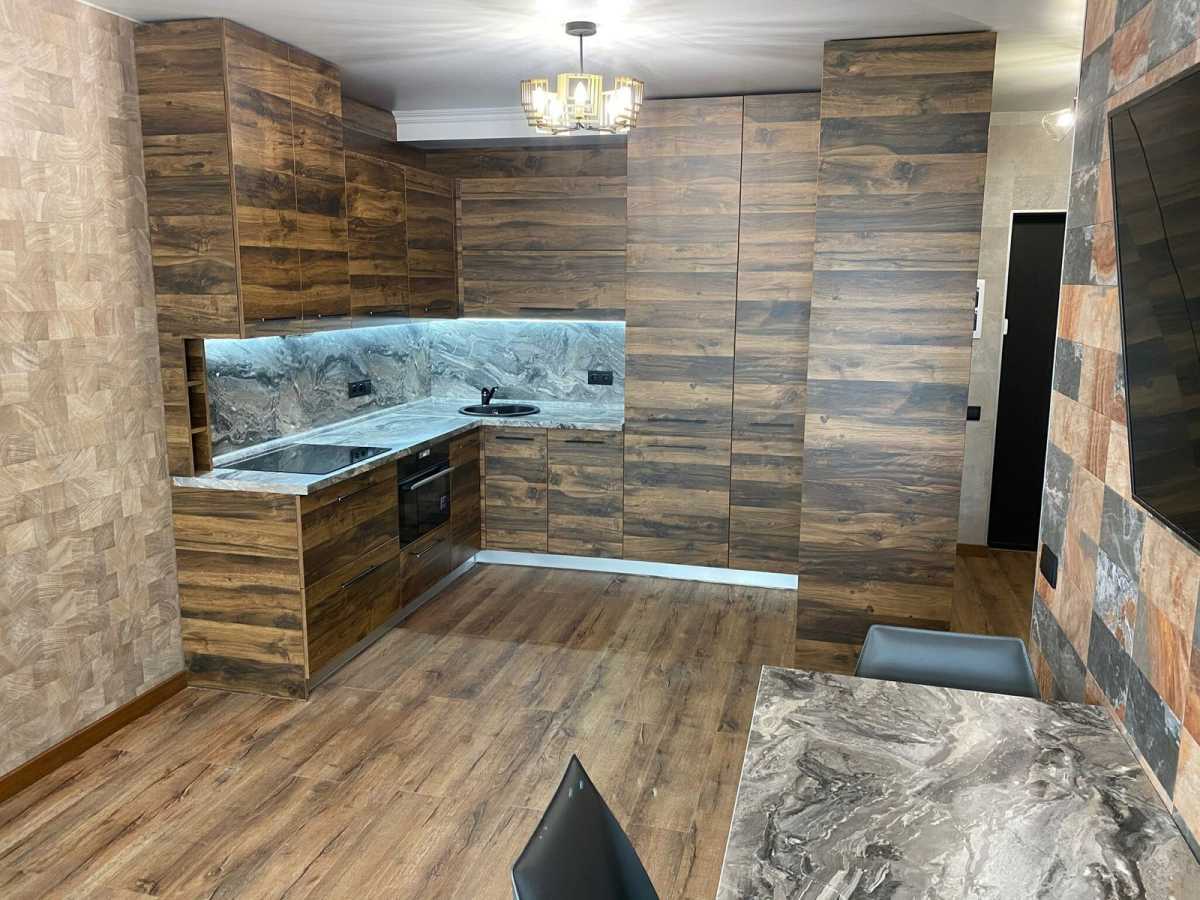 Здам довгостроково 1-к квартиру Київ, Печерський, вул. Джона Маккейна, 3а. 